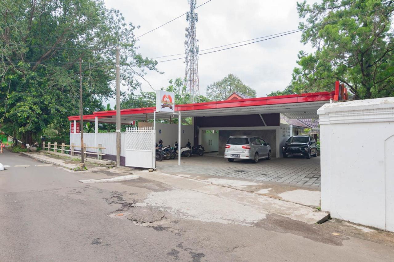 Reddoorz Plus @ Pakuan Residence Tajur بوكور المظهر الخارجي الصورة